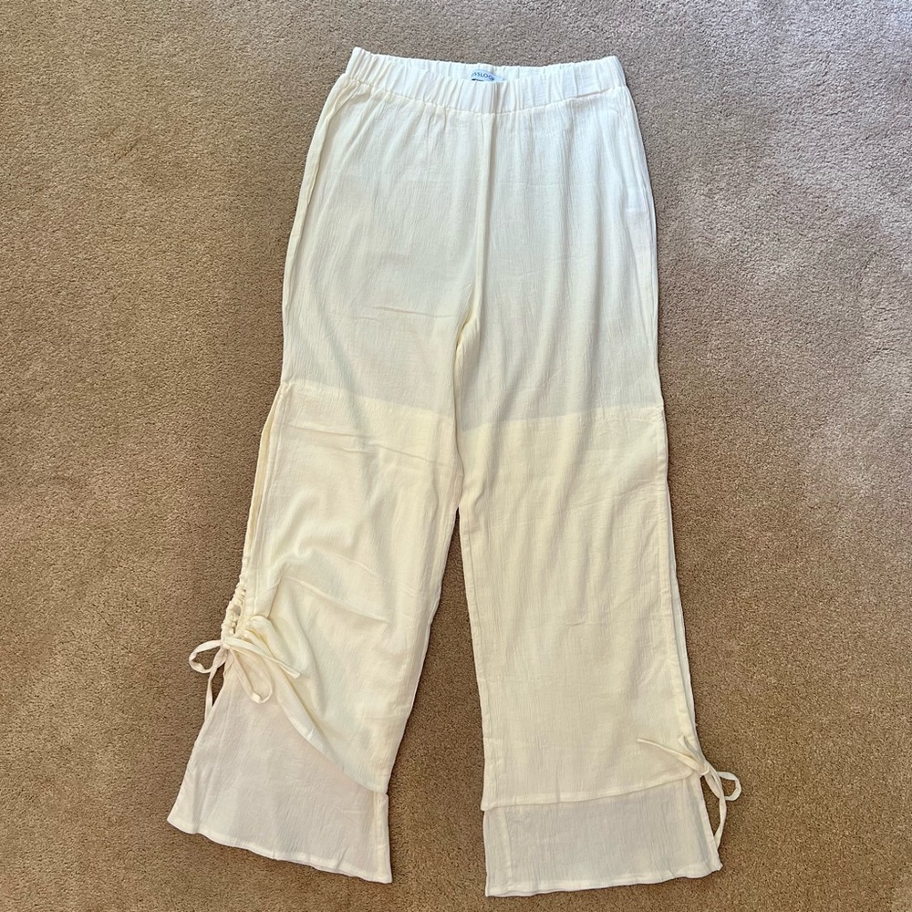 NWOT MISSLOOK Gauzy Ivory Wide Leg Pants Resortwear Beach Flowy